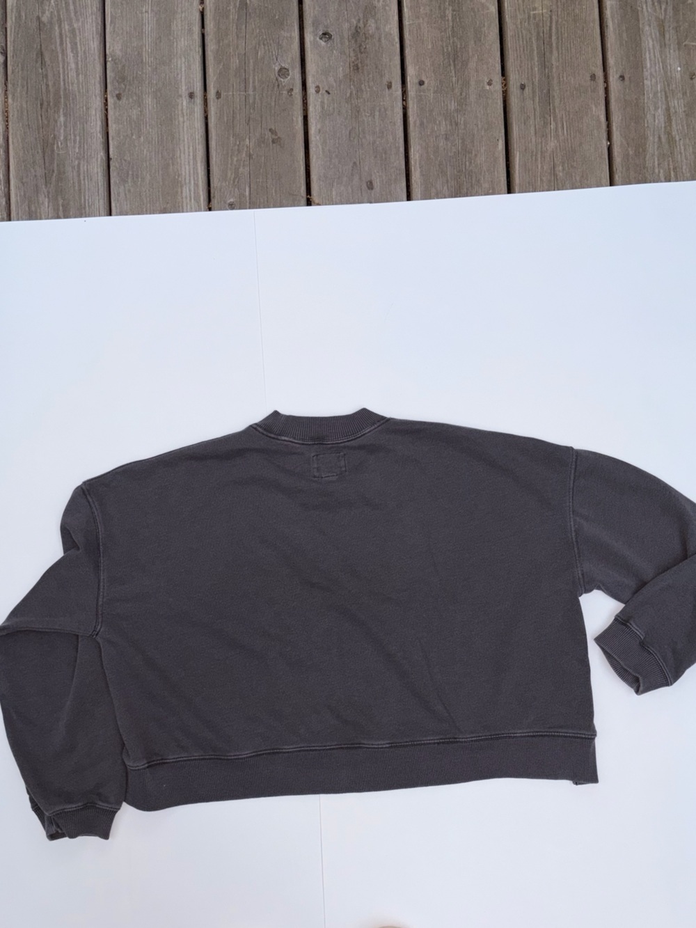 Aerie “Seriously lives in” Charcoal Cropped Crewneck Sweatshirt Sz XL - Picture 2 of 5